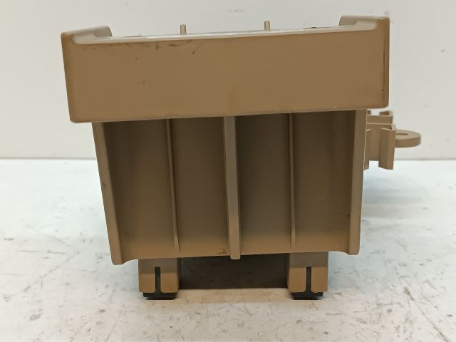 bontott SUBARU FORESTER Biztosítéktábla Utastér