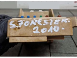 bontott SUBARU FORESTER Biztosítéktábla Utastér