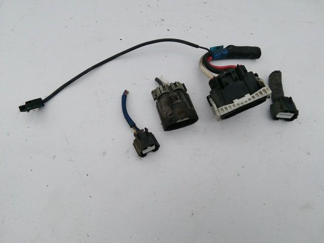 bontott SUBARU FORESTER Csatlakozó