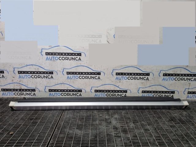 bontott SUBARU FORESTER Csomagtér Roló