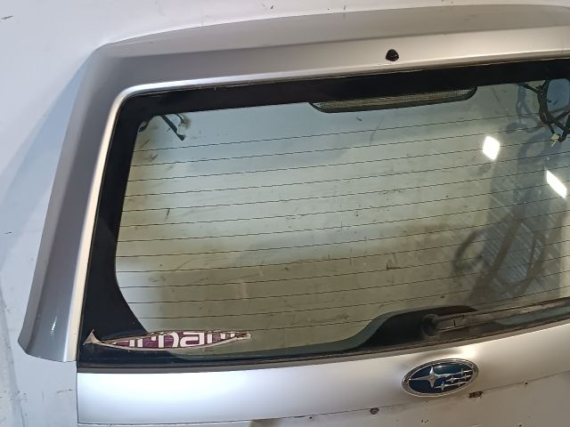 bontott SUBARU FORESTER Csomagtérajtó (Részeivel)