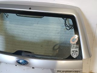 bontott SUBARU FORESTER Csomagtérajtó (Részeivel)