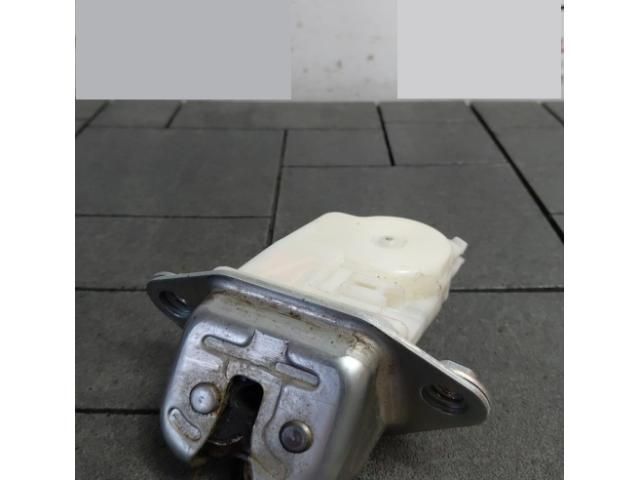 bontott SUBARU FORESTER Csomagtérajtó Zárszerkezet