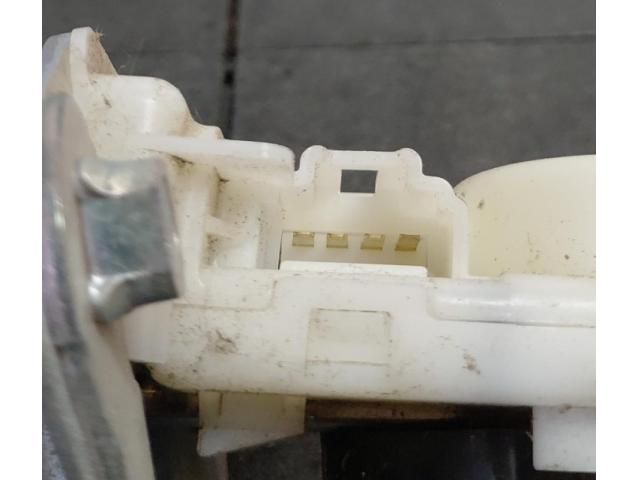 bontott SUBARU FORESTER Csomagtérajtó Zárszerkezet