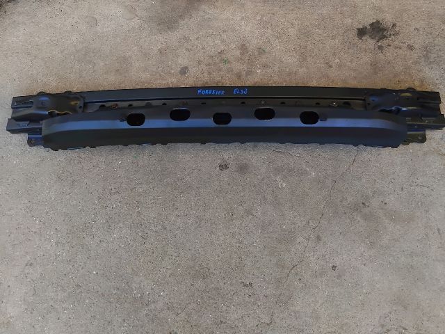 bontott SUBARU FORESTER Első Lökhárító Merevítő (Fém)