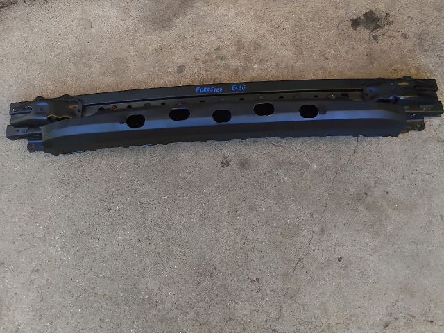 bontott SUBARU FORESTER Első Lökhárító Merevítő (Fém)