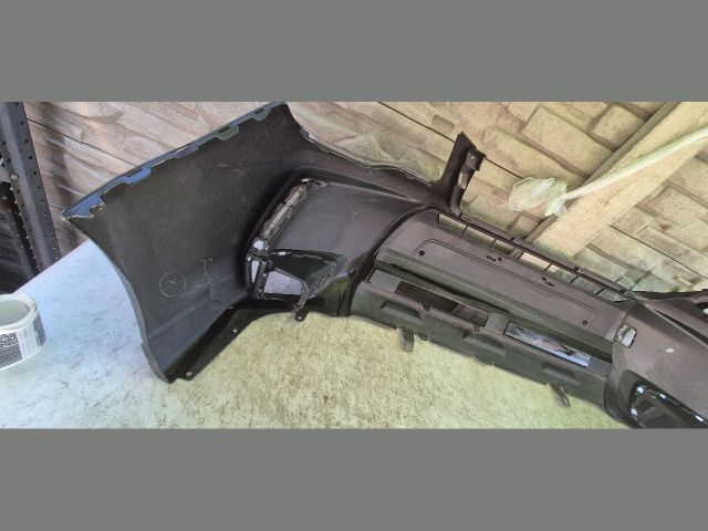 bontott SUBARU FORESTER Első Lökhárító (Üresen)