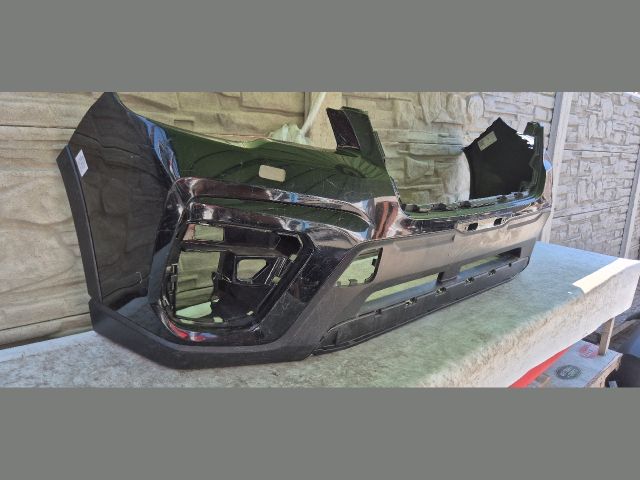 bontott SUBARU FORESTER Első Lökhárító (Üresen)