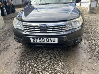 bontott SUBARU FORESTER Első Lökhárító (Üresen)