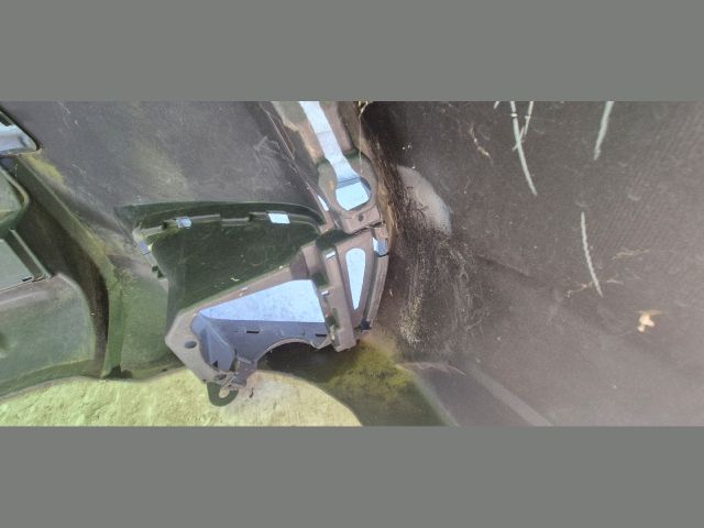 bontott SUBARU FORESTER Első Lökhárító (Üresen)