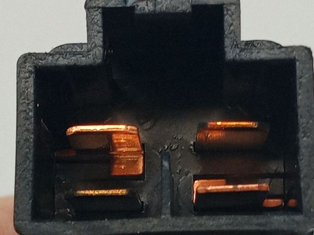 bontott SUBARU FORESTER Fék Pedál Kapcsoló