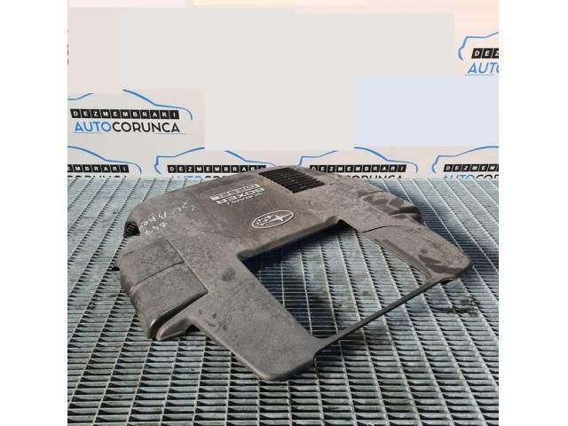 bontott SUBARU FORESTER Felső Hűtőburkolat