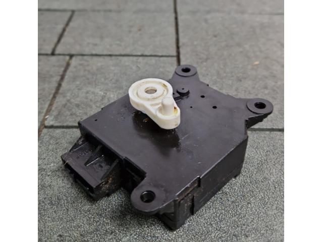 bontott SUBARU FORESTER Fűtés Állító Motor