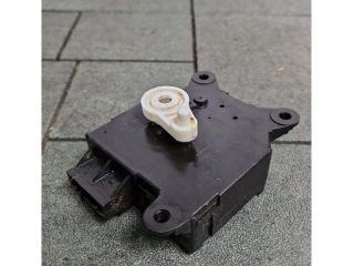 bontott SUBARU FORESTER Fűtés Állító Motor