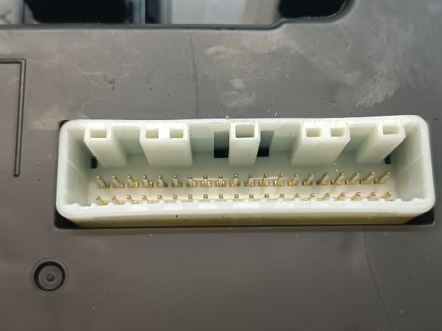 bontott SUBARU FORESTER Fűtéskapcsoló (digit klímás)