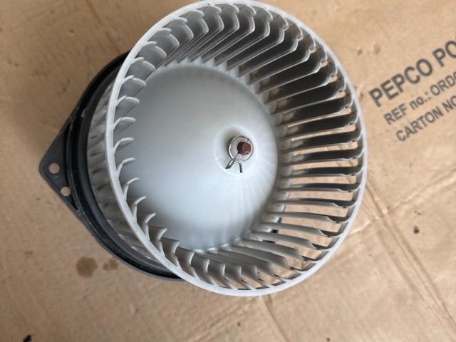 bontott SUBARU FORESTER Fűtőmotor (Klímás)