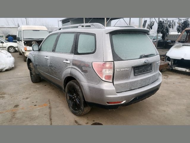 bontott SUBARU FORESTER Hátsó Lökhárító (Részeivel)