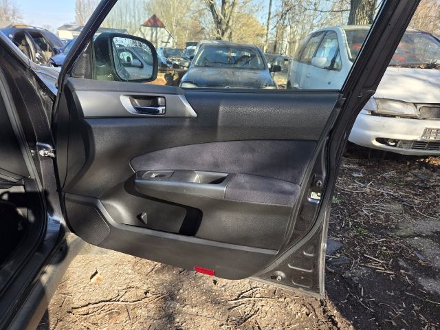 bontott SUBARU FORESTER Hűtőrács