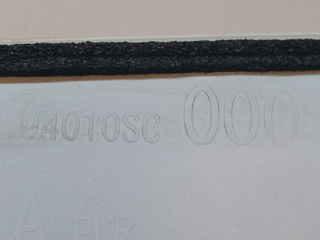 bontott SUBARU FORESTER Jobb A Oszlop Burkolat