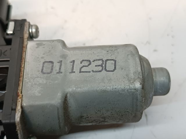 bontott SUBARU FORESTER Jobb első Ablakemelő Motor