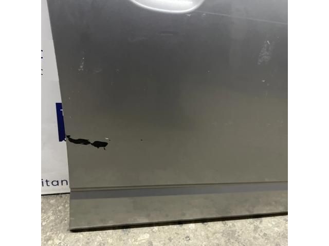 bontott SUBARU FORESTER Jobb első Ajtó (Üres lemez)