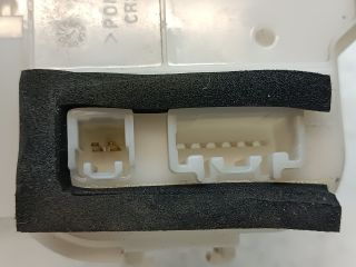 bontott SUBARU FORESTER Jobb első Ajtózár