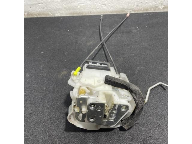 bontott SUBARU FORESTER Jobb első Ajtózár