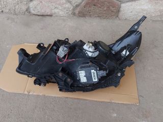 bontott SUBARU FORESTER Jobb Fényszóró