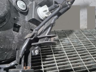 bontott SUBARU FORESTER Jobb Fényszóró