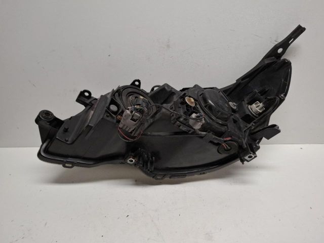 bontott SUBARU FORESTER Jobb Fényszóró