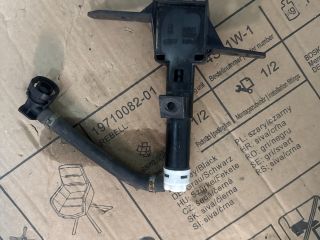 bontott SUBARU FORESTER Jobb Fényszórómosó Fúvóka