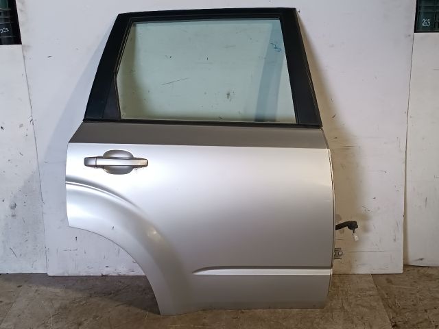 bontott SUBARU FORESTER Jobb hátsó Ajtó (Részeivel)