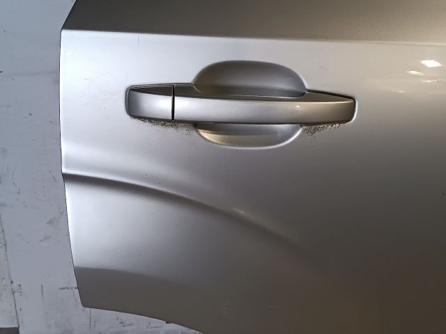 bontott SUBARU FORESTER Jobb hátsó Ajtó (Részeivel)