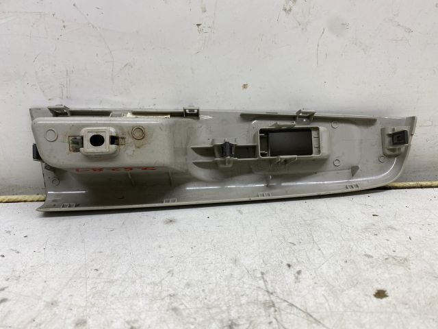 bontott SUBARU FORESTER Jobb hátsó Ajtóbehúzó