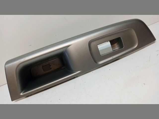 bontott SUBARU FORESTER Jobb hátsó Ajtóbehúzó