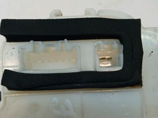 bontott SUBARU FORESTER Jobb hátsó Ajtózár Motor