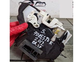 bontott SUBARU FORESTER Jobb hátsó Ajtózár