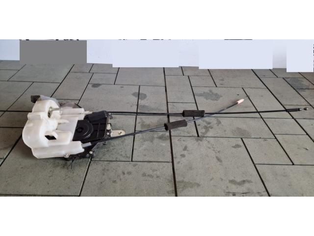 bontott SUBARU FORESTER Jobb hátsó Ajtózár