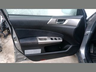 bontott SUBARU FORESTER Jobb hátsó Fejtámla