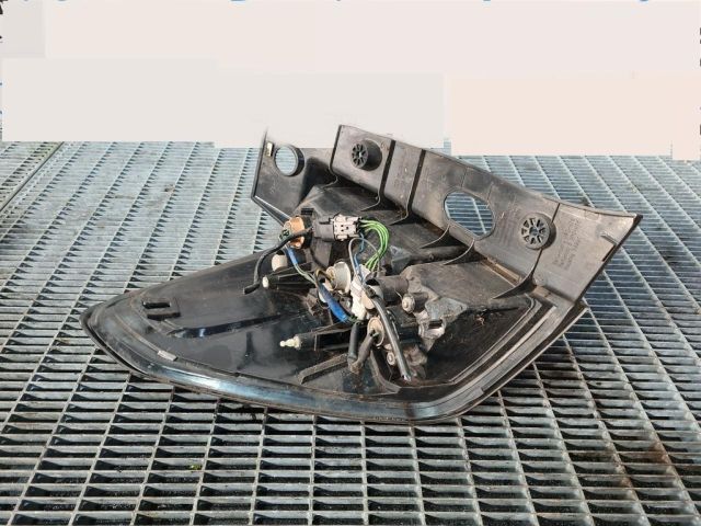 bontott SUBARU FORESTER Jobb Hátsó Lámpa