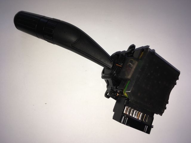 bontott SUBARU FORESTER Jobb Kormánykapcsoló Ablaktörlő