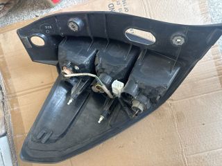 bontott SUBARU FORESTER Jobb Külső Hátsó Lámpa