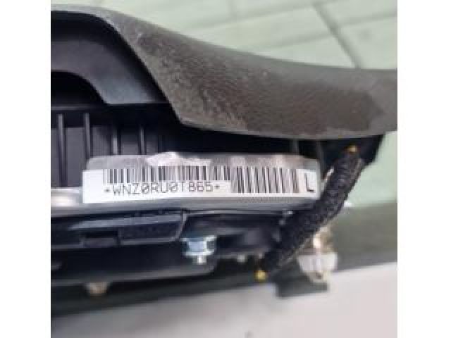 bontott SUBARU FORESTER Kormánylégzsák