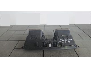 bontott SUBARU FORESTER Középső Szellőző