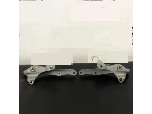 bontott SUBARU FORESTER Motorháztető Zsanér Pár