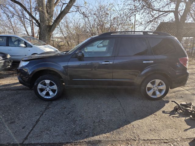 bontott SUBARU FORESTER Motorháztető