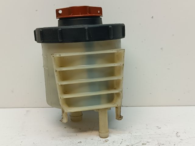 bontott SUBARU FORESTER Szervóolaj Tartály