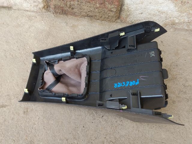 bontott SUBARU FORESTER Váltószoknya