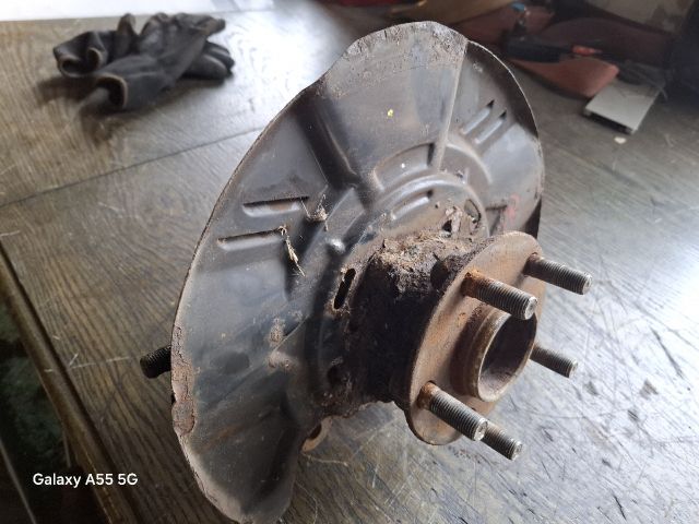 bontott SUBARU IMPREZA Bal első Csonkállvány Kerékaggyal