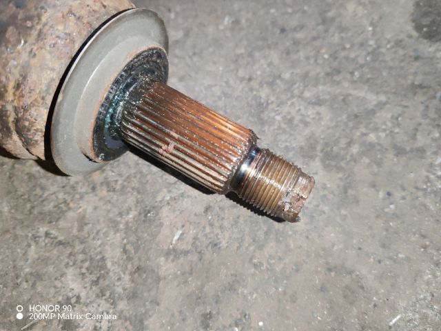 bontott SUBARU IMPREZA Bal Féltengely